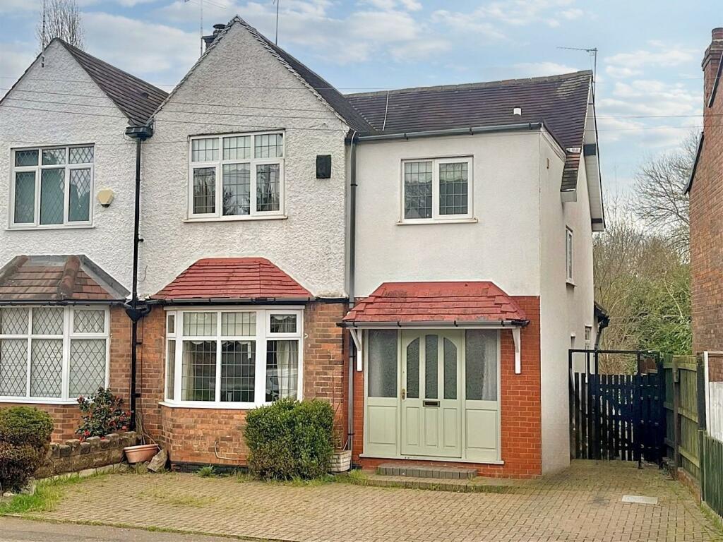 3 bedroom semidetached house for sale in Eachelhurst Road, Sutton