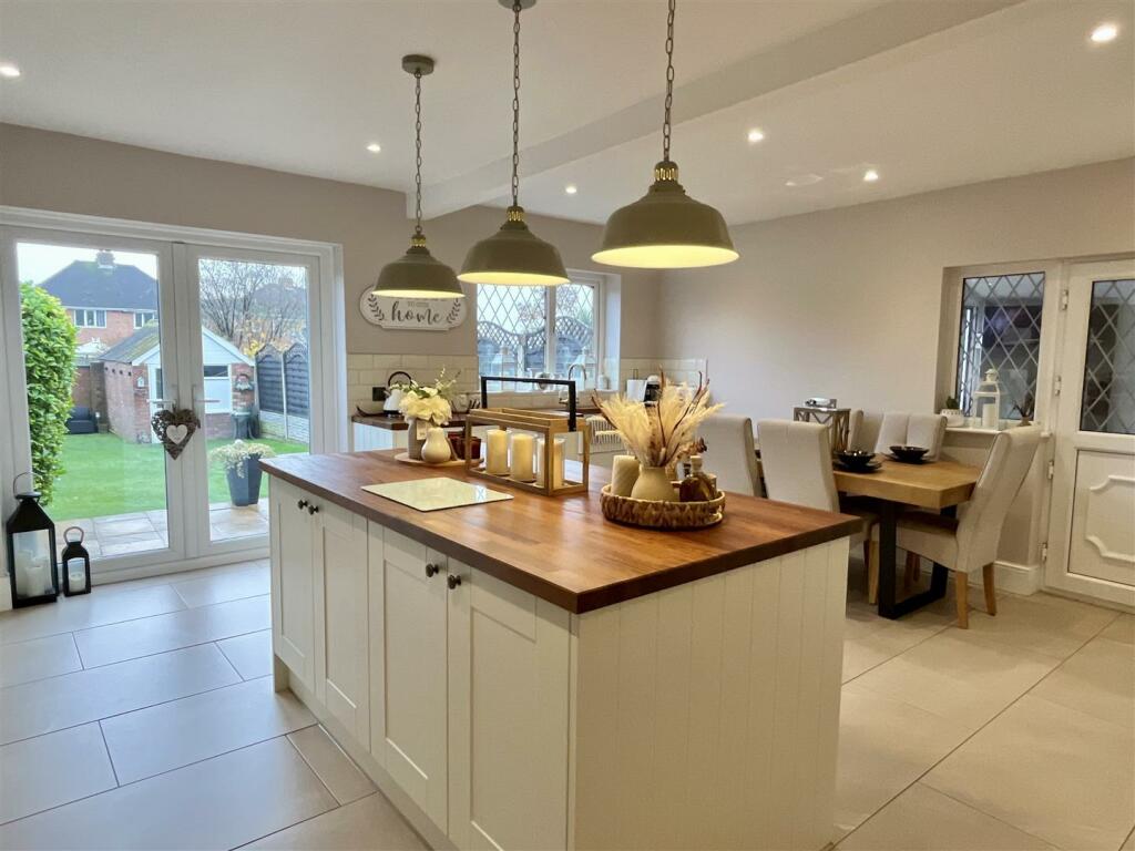 Additional property image - Woodacre Road, Birmingham