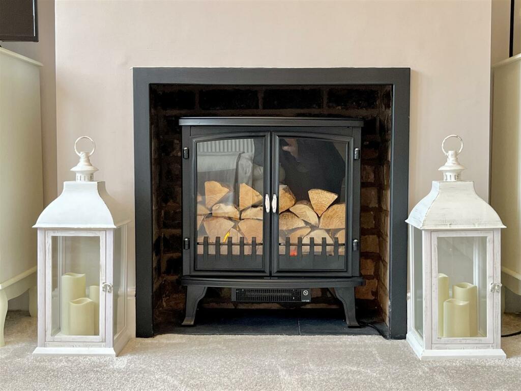 Additional property image - Woodacre Road, Birmingham