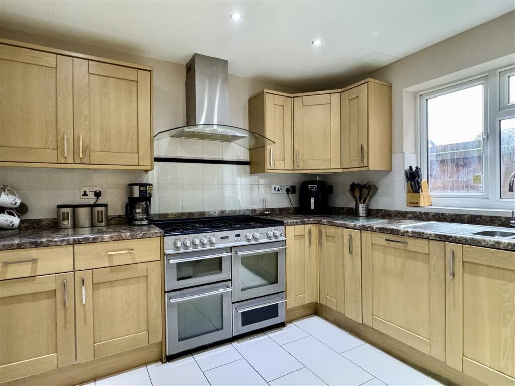 Additional property image - Oak Farm Close, Sutton Coldfield