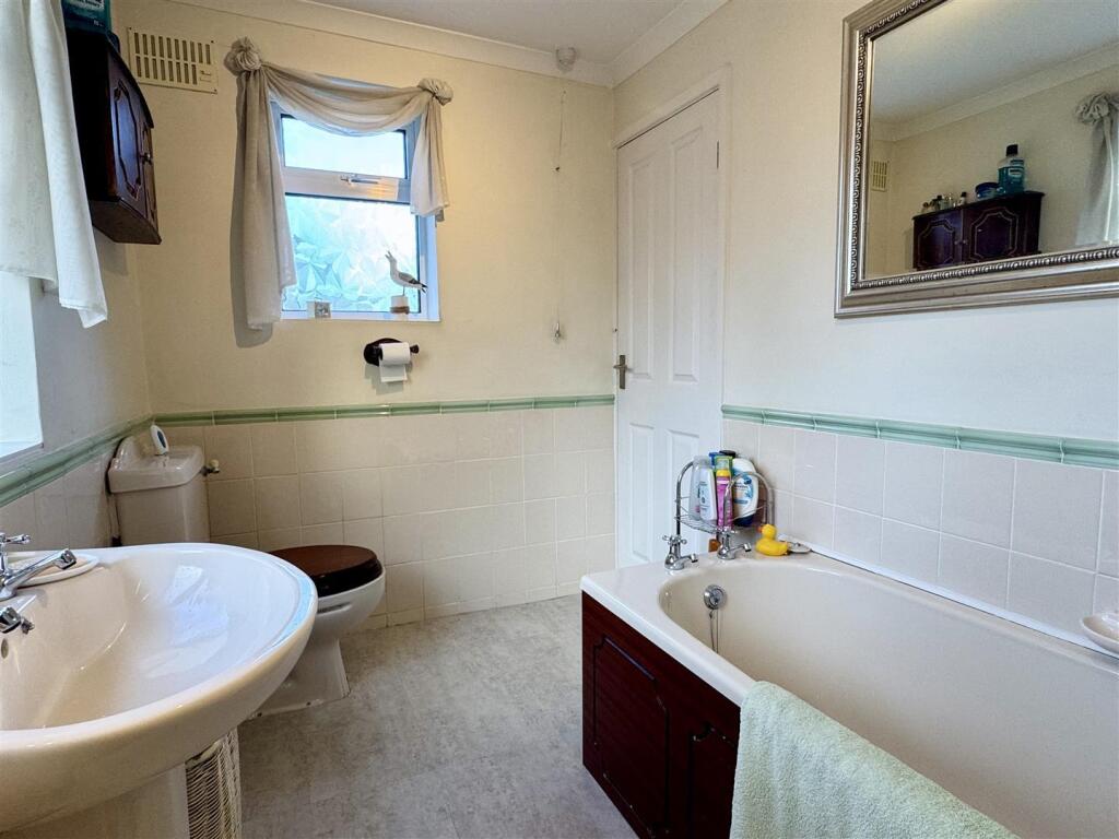 Additional property image - Alder Close, Walmley, Sutton Coldfield
