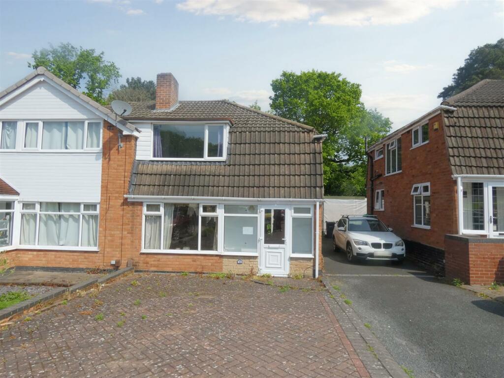 3 bedroom semidetached house for sale in East Rise, Sutton Coldfield, B75