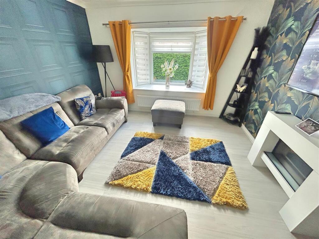 Additional property image - Deeplow Close, Sutton Coldfield