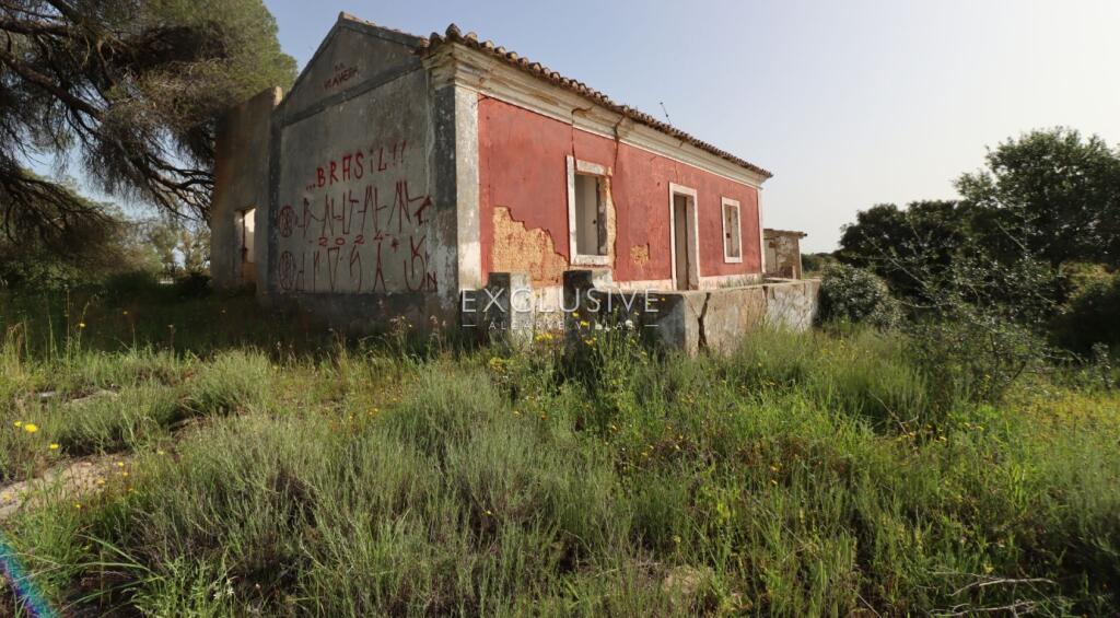 Main image of property: Algarve, Carvoeiro