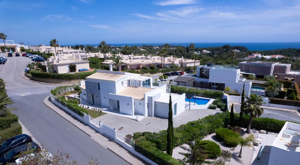 Main image of property: Algarve, Carvoeiro