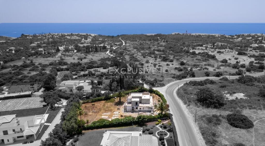 Main image of property: Algarve, Carvoeiro