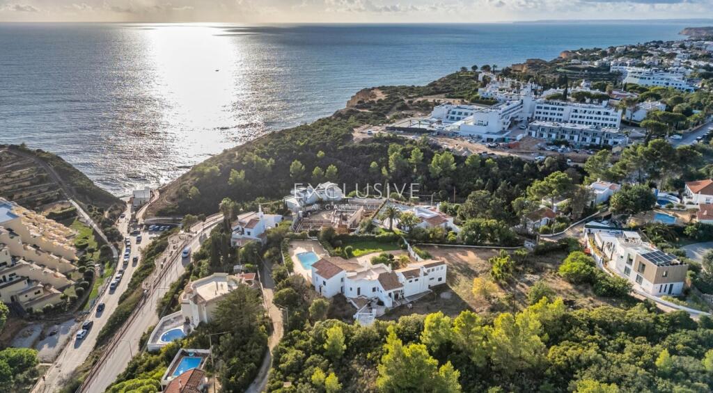 Main image of property: Algarve, Lagoa