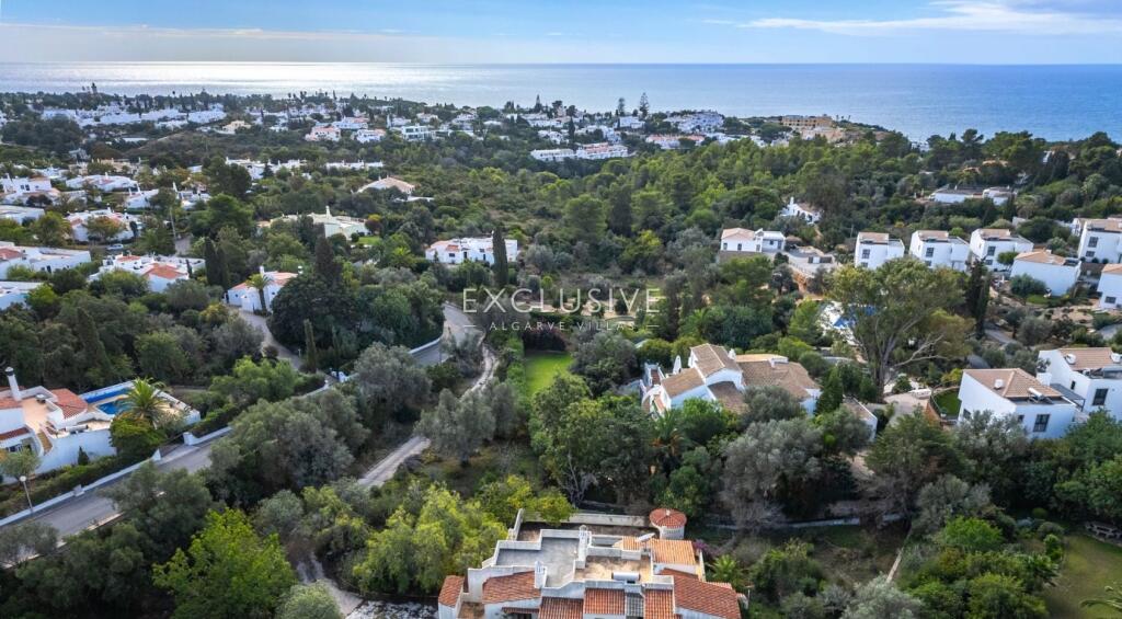 Main image of property: Algarve, Lagoa