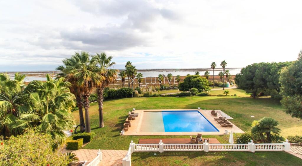 Main image of property: Algarve, Tavira (Santa Maria e Santiago)
