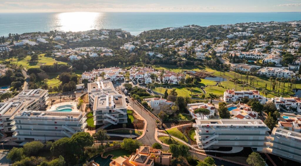 Main image of property: Algarve, Lagoa