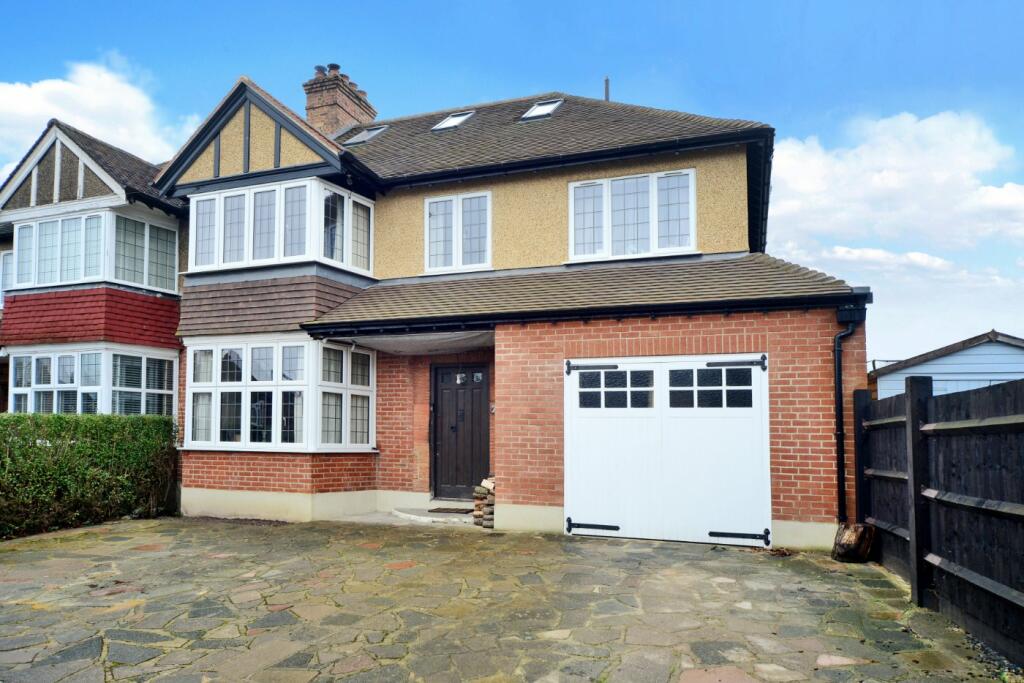 5 bedroom semidetached house for sale in Newbolt Avenue, Cheam, Sutton