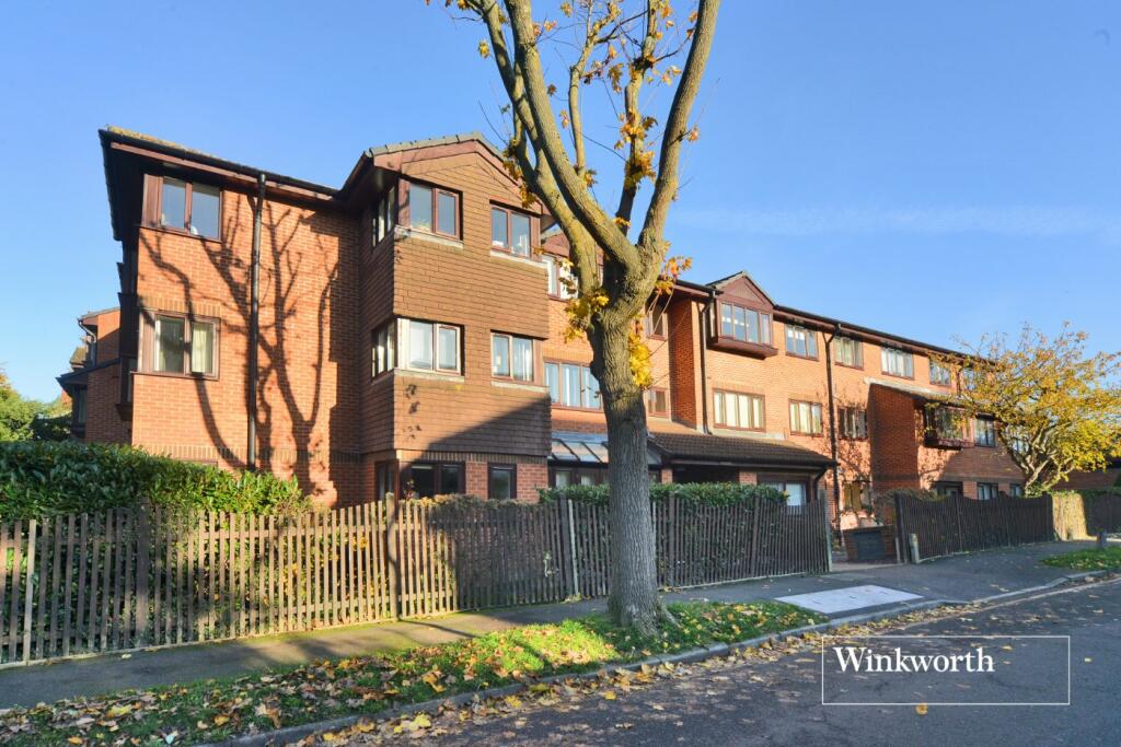 2 bedroom apartment for sale in Wordsworth Drive, Cheam, Sutton, SM3