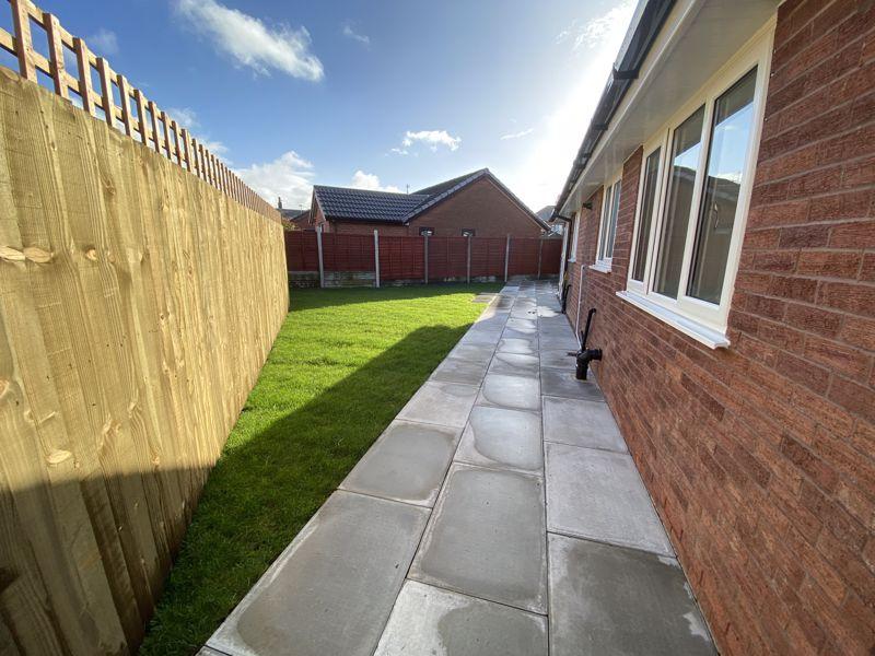 2 bedroom detached bungalow for sale in Southfield Gardens, Much Hoole, PR4
