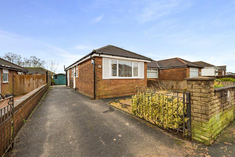 2 bedroom semidetached bungalow for sale in Old Lane, Shevington