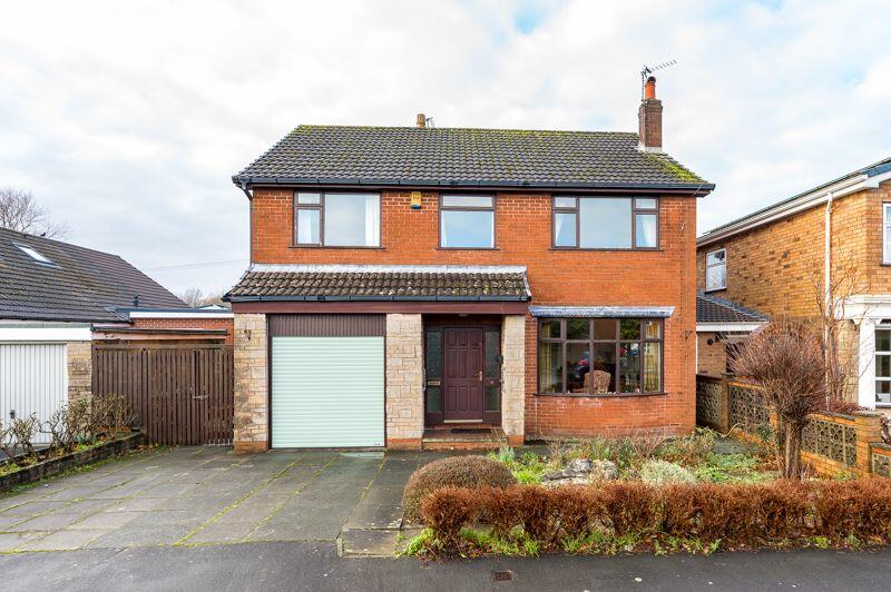 4 bedroom detached house for sale in Sprodley Drive, Appley Bridge