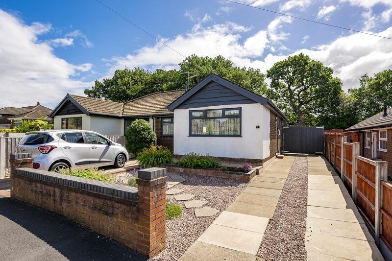 2 bedroom semidetached bungalow for sale in Central Drive, Shevington