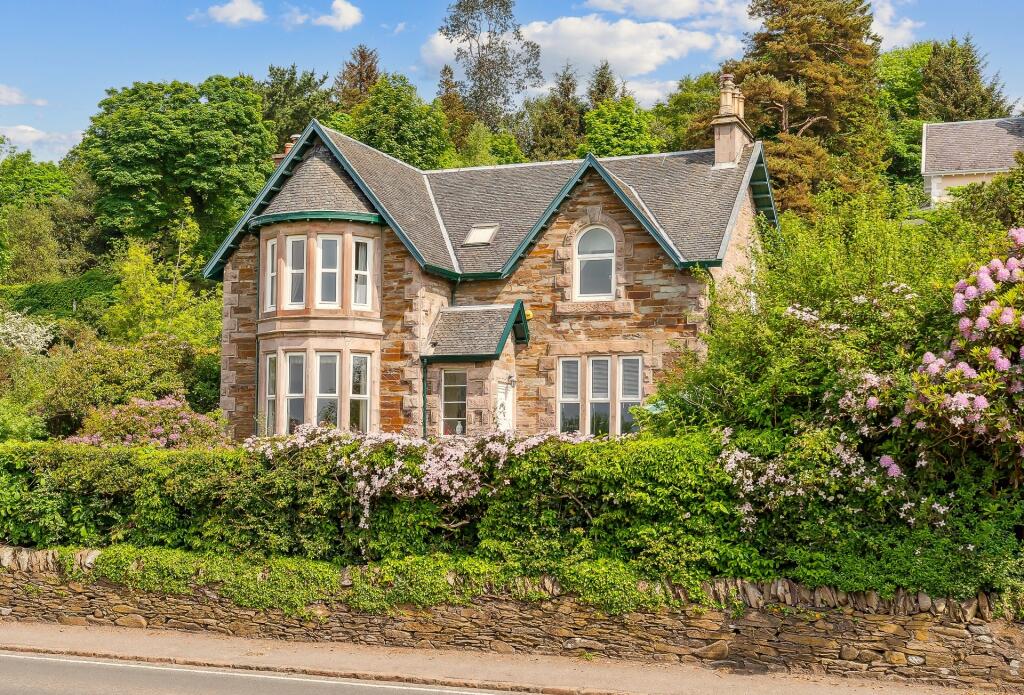 5 bedroom detached house for sale in Shore Road, Kilcreggan, Argyll and