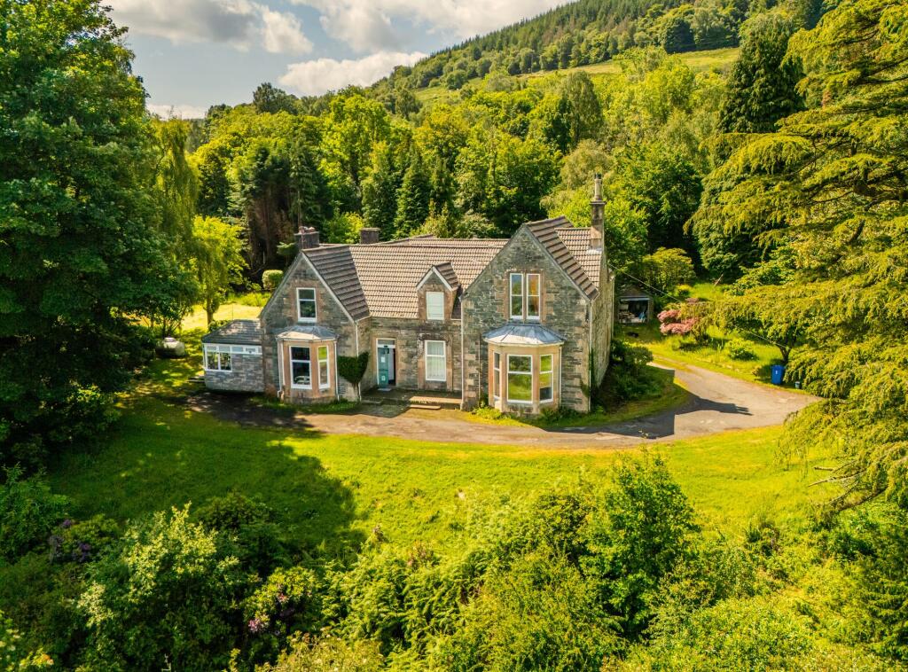 Main image of property: Rosneath, Tigh-Na-Mara House, G84