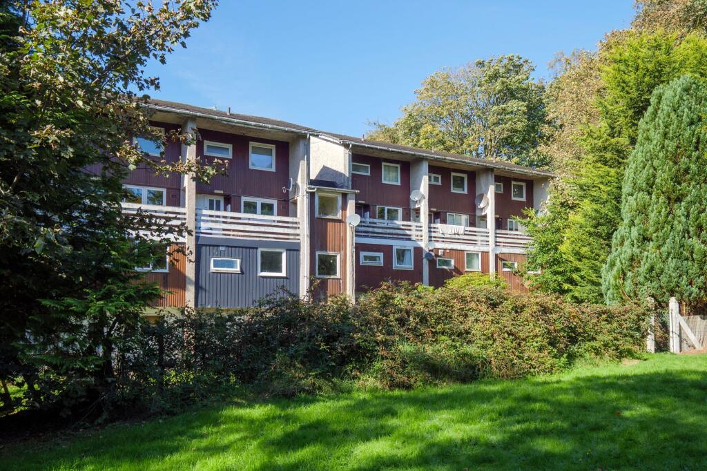 Main image of property: Flat 12, 160 West King Street, Helensburgh, G84 8DT