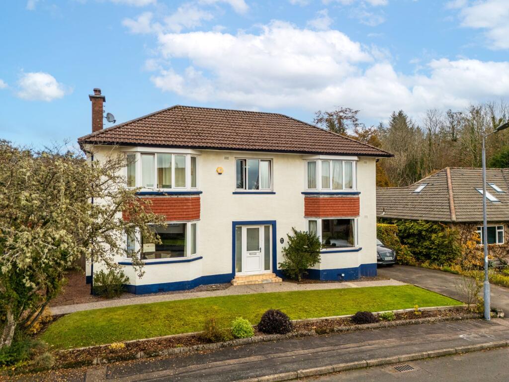 Main image of property: 11 Douglas Drive East, Helensburgh, G84 9BG