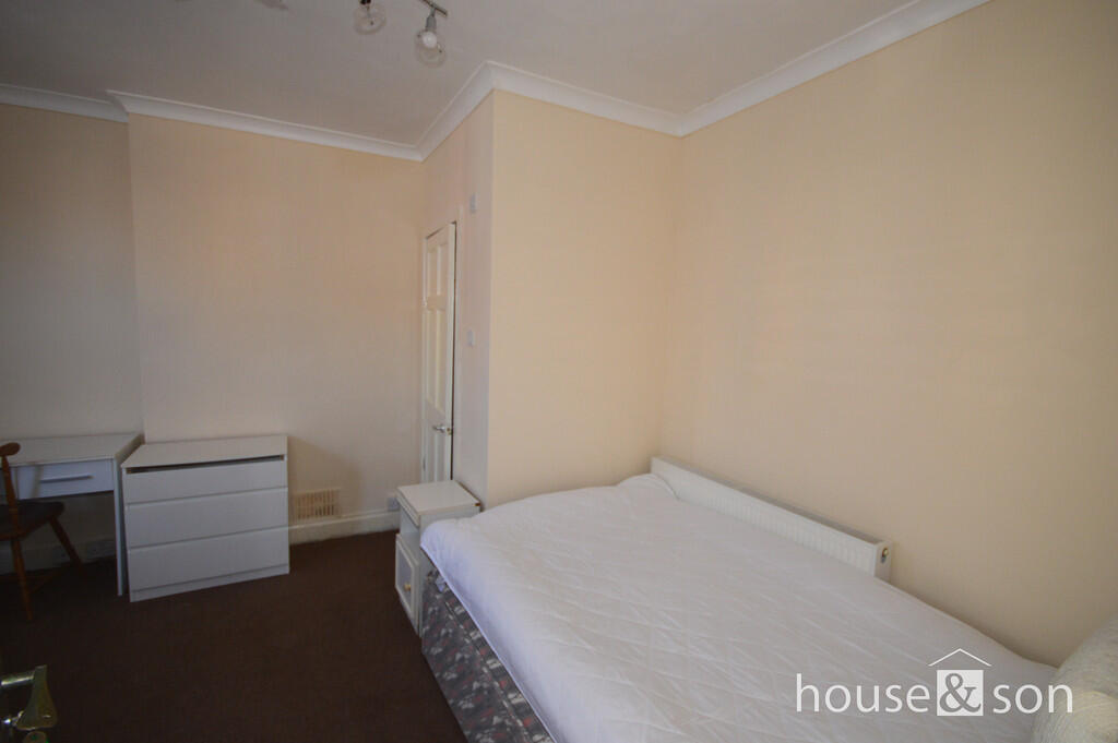 Additional property image - Moorfield Grove, Moordown