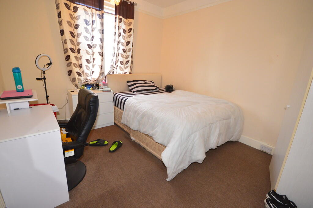 Additional property image - Moorfield Grove, Moordown