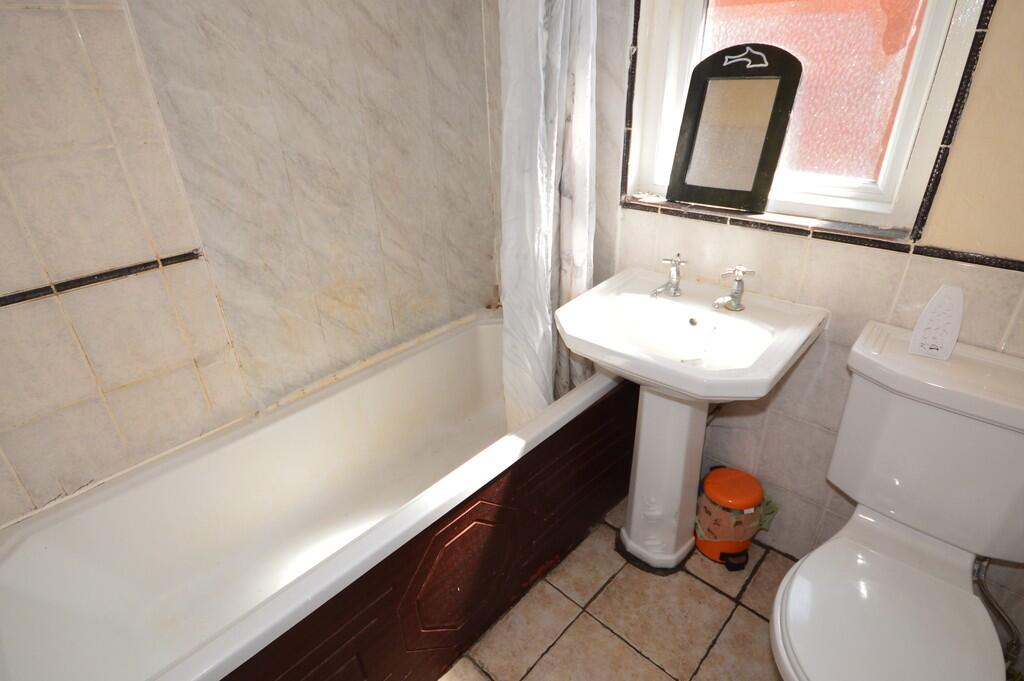 Additional property image - Moorfield Grove, Moordown