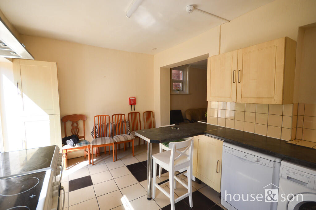 Additional property image - Moorfield Grove, Moordown