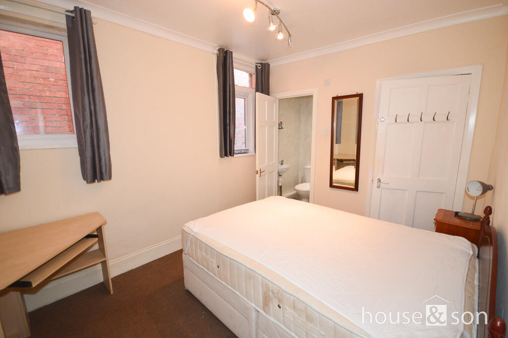 Additional property image - Moorfield Grove, Moordown