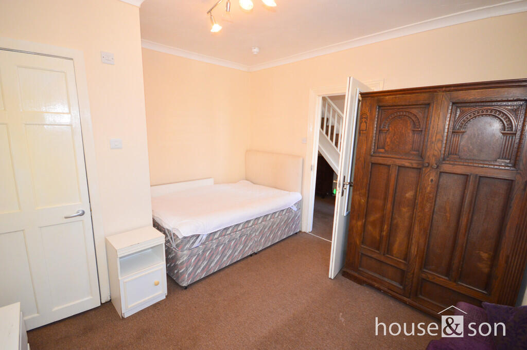 Additional property image - Moorfield Grove, Moordown