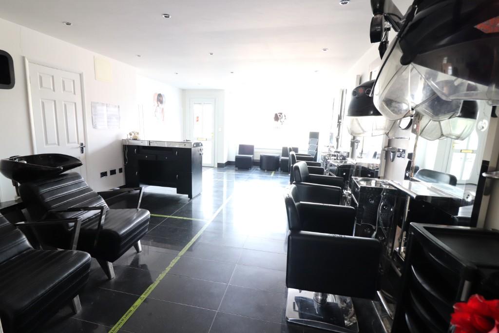 Hairdressers or barber shop for sale in Lyneham Road, Luton