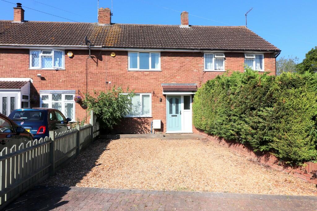 2 bedroom terraced house for sale in Stuart Road, Barton Le Clay