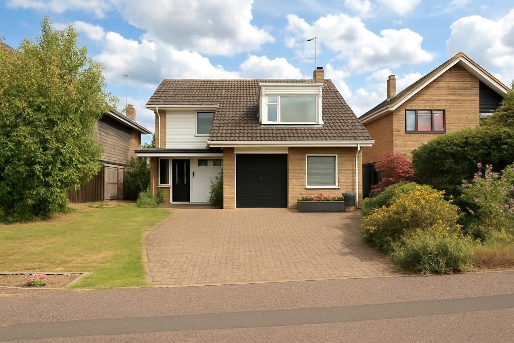 Main image of property: Washbrook Close, Barton Le Clay, Bedfordshire, MK45 4LF
