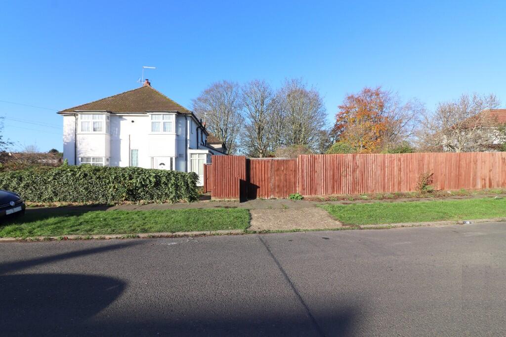 Main image of property: Bramble Road, Luton, Bedfordshire, LU4 9LU