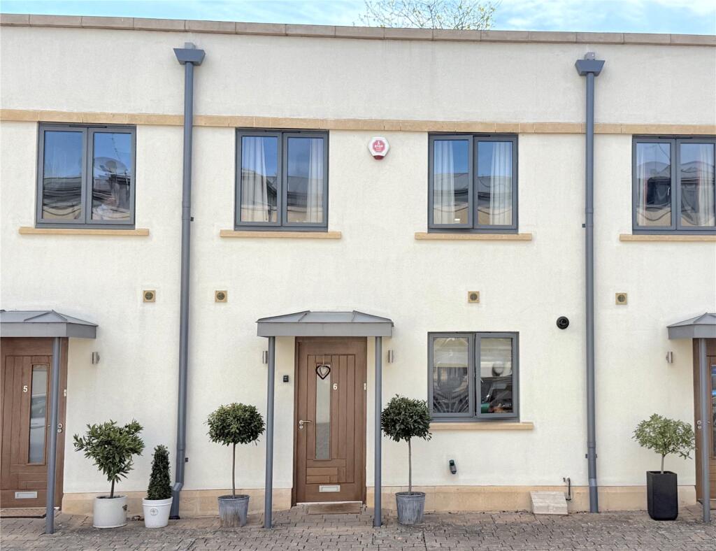 Main image of property: Arkenside Mews, Cirencester, Gloucestershire, GL7