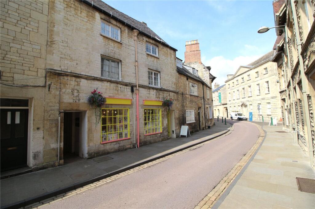 Main image of property: Silver Street, Cirencester, GL7