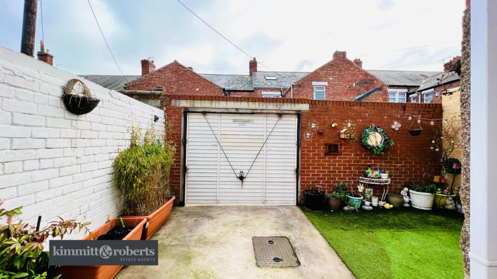 4 bedroom terraced house for sale in Maureen Terrace, Seaham SR7 7SN, SR7