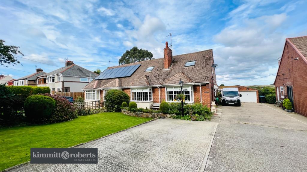 4 bedroom semidetached bungalow for sale in Seaton Lane, Seaton