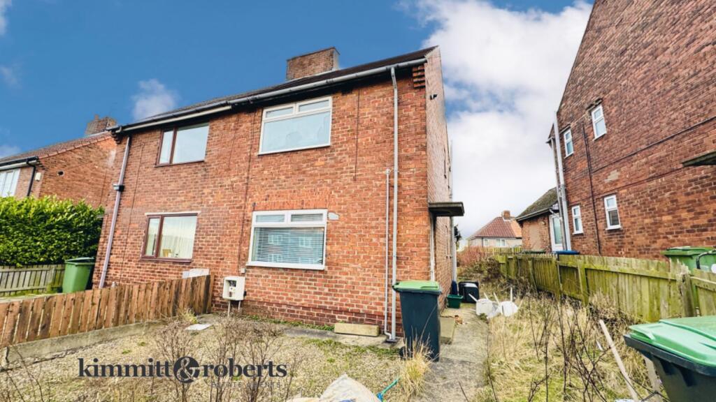 2 bedroom semidetached house for sale in South Crescent, Horden