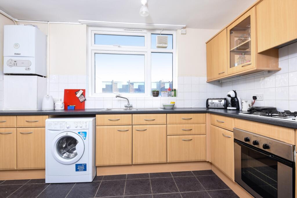 Main image of property: Carminia Road, Tooting Bec, London, SW17