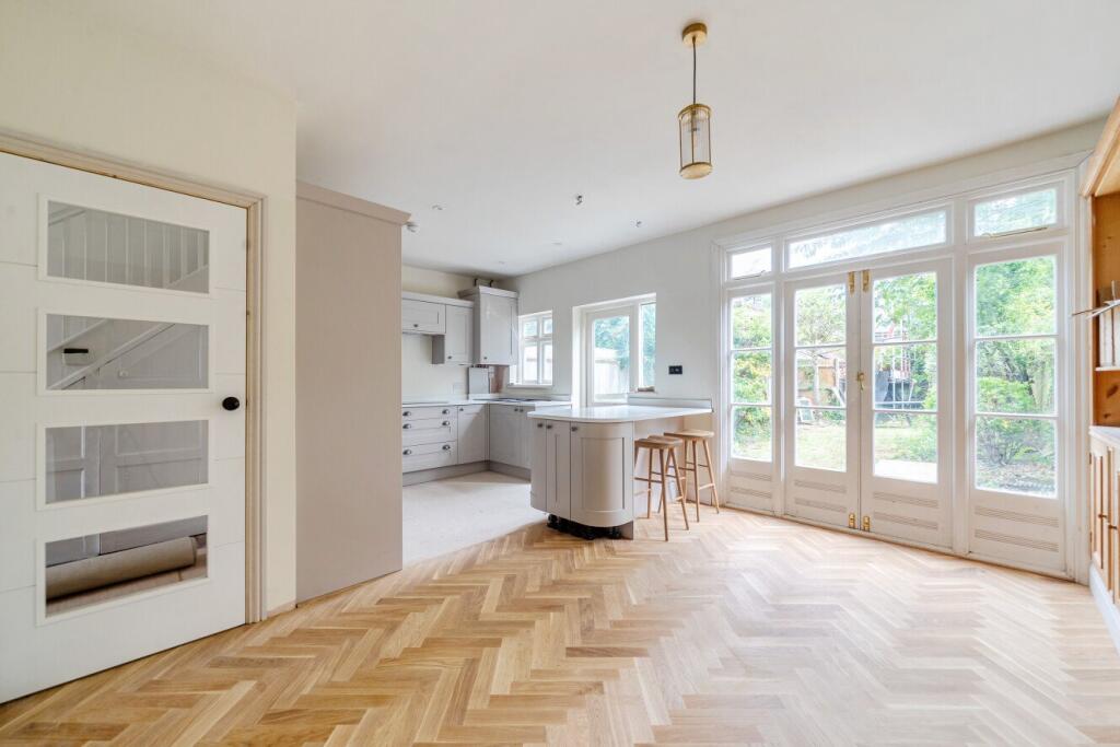 Main image of property: Queensville Road, Balham, London, SW12