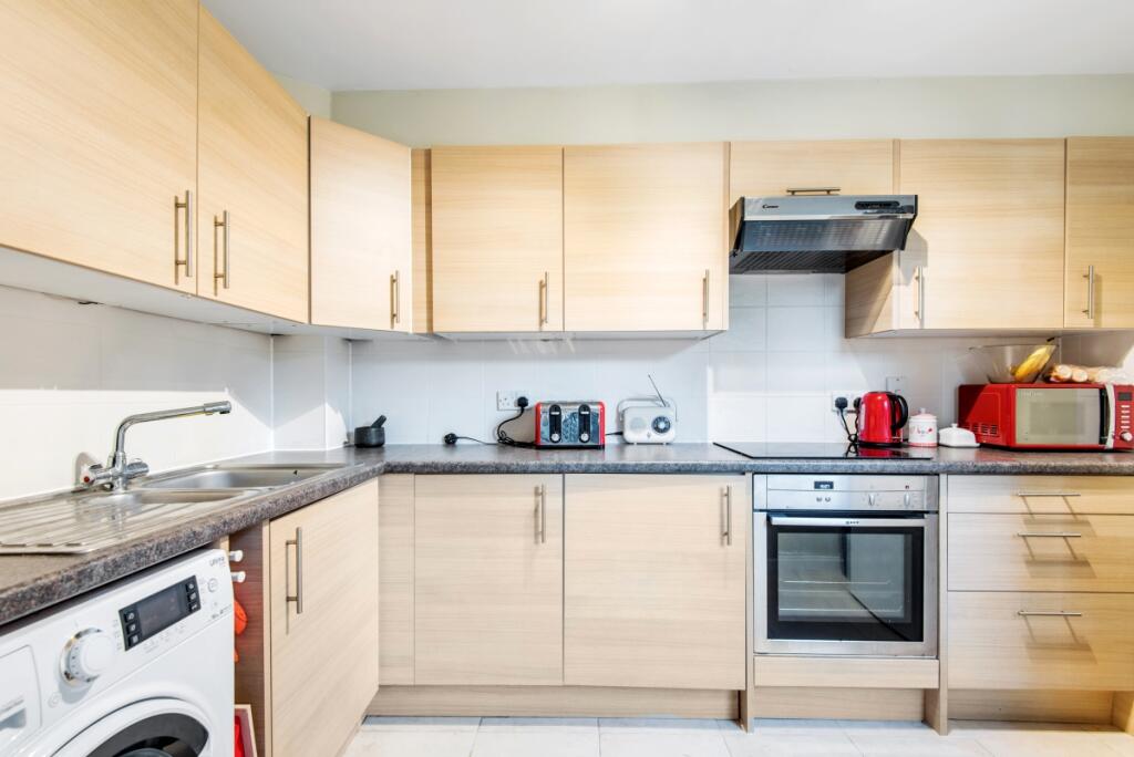 Main image of property: Bedford Hill, Balham, London, SW12