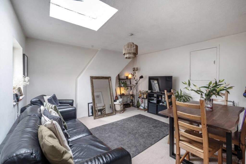 Main image of property: Rowfant Road, Balham, London, SW17