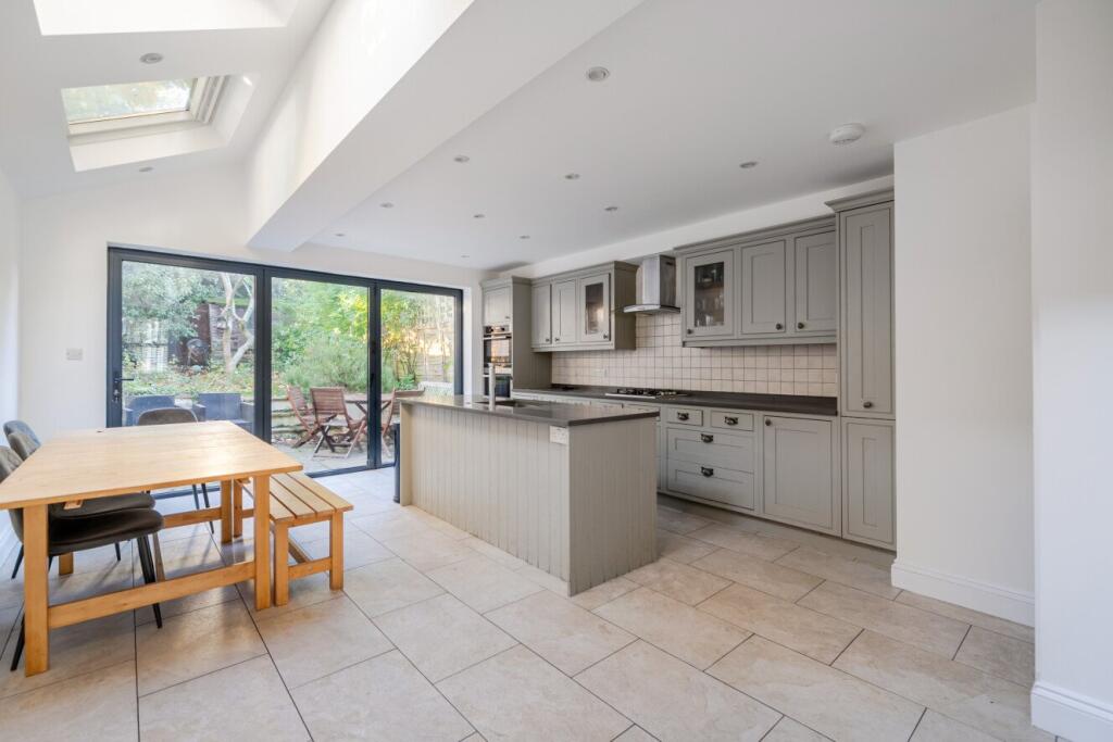 Main image of property: Ravenswood Road, Balham, London, SW12