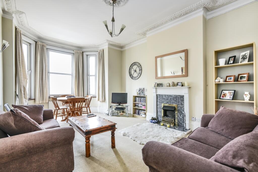Main image of property: Lavender Hill, Battersea, London, SW11