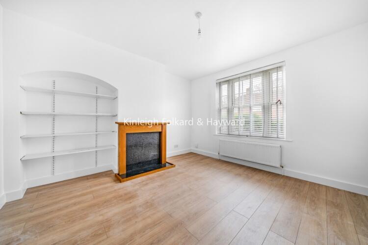 2 bedroom house for rent in Downderry Road Bromley BR1