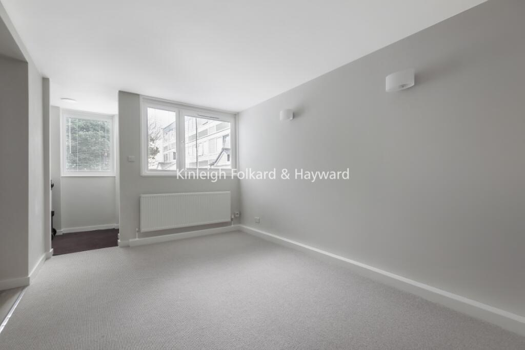 Main image of property: Masons Hill, Bromley, BR2