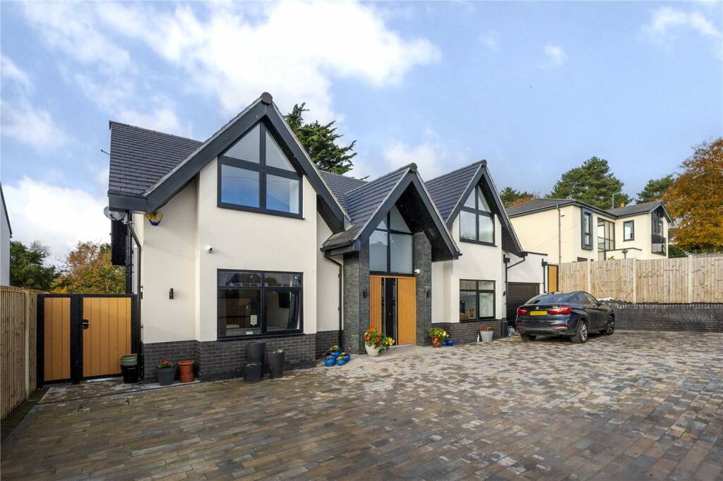 4 bedroom detached house for sale in Sandfield Park, Heswall, Wirral, CH60