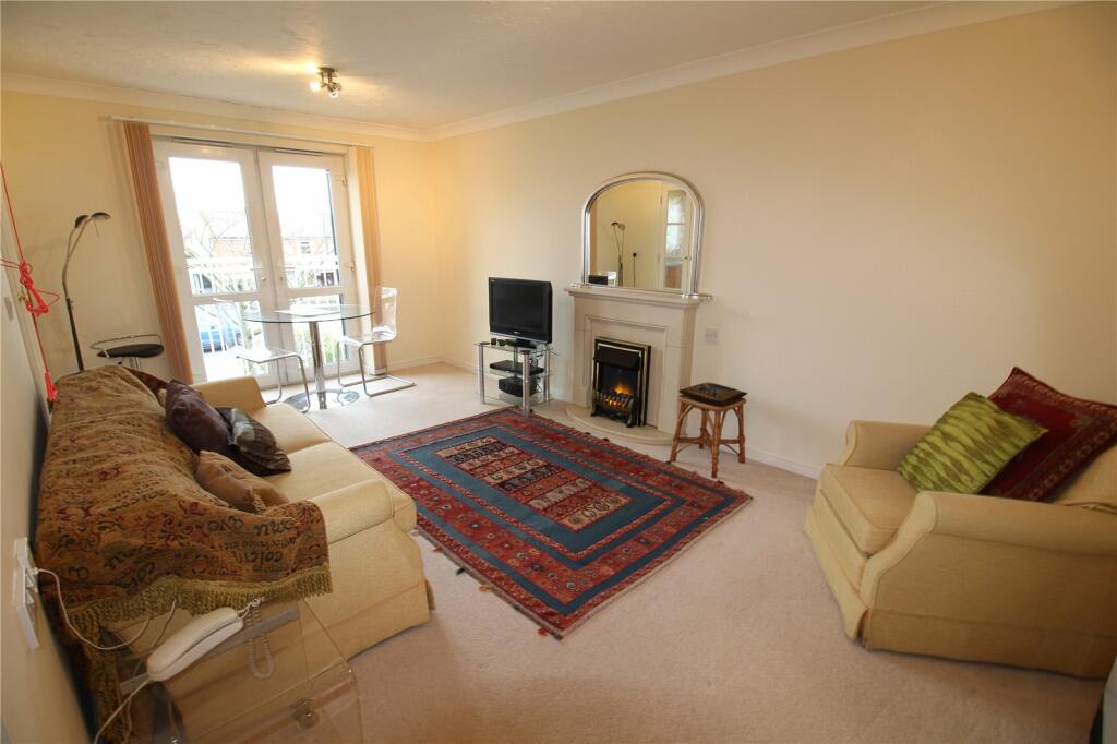 1 bedroom apartment for sale in Beacon Court, Heswall, Wirral, CH60