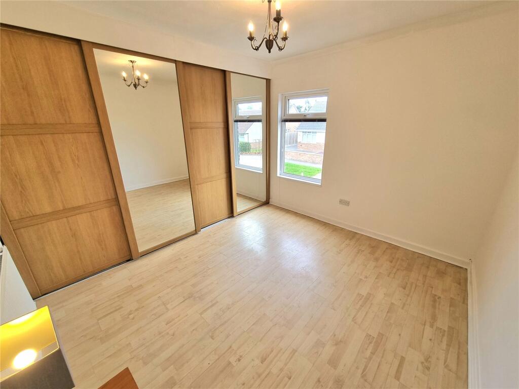 2 bedroom terraced house for sale in Hadlow Terrace, Willaston, Neston